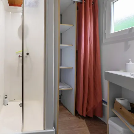 Le Mont Libre - & Espace Nature - مكان تخييم