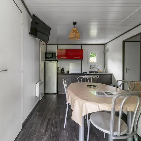 Le Mont Libre - & Espace Nature - مكان تخييم *